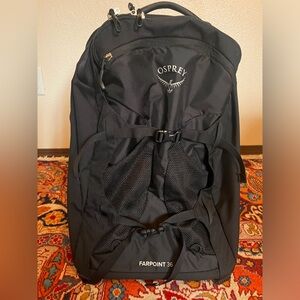 Osprey Farpoint Wheeled Travel Carry-on 36L/21.5”